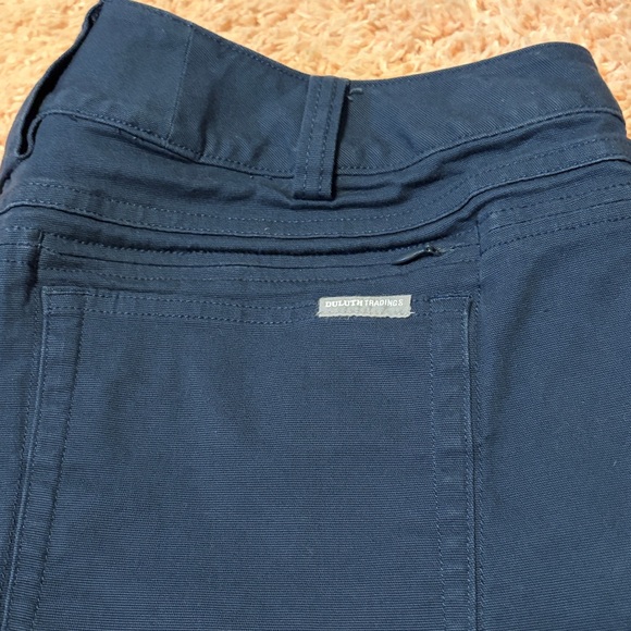 Duluth Trading Navy Women’s Utility Work Pants Curvesetter Waistband Size 18x33 - Picture 2 of 14
